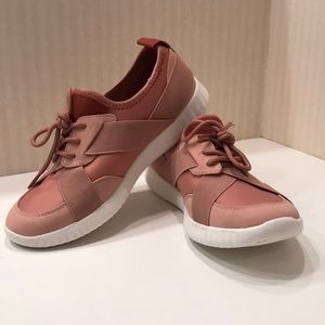 Torrid slip ons size 8 W